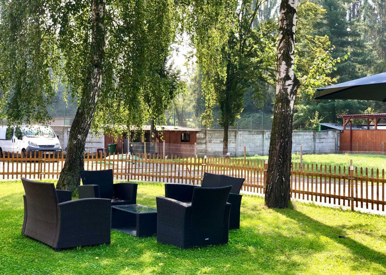 Skolici Stredisko Abena S Ubytovanim Apartman Ostrava Kültér fotó